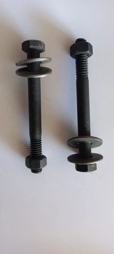 Tornillo Grado 5 de 3.5" con Acabado Anticorrosivo