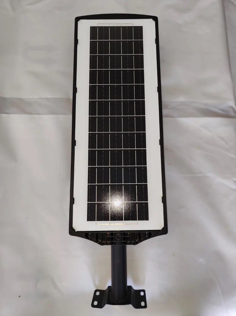 Lámpara Solar Suburbana 800W con Control Remoto — foto 2
