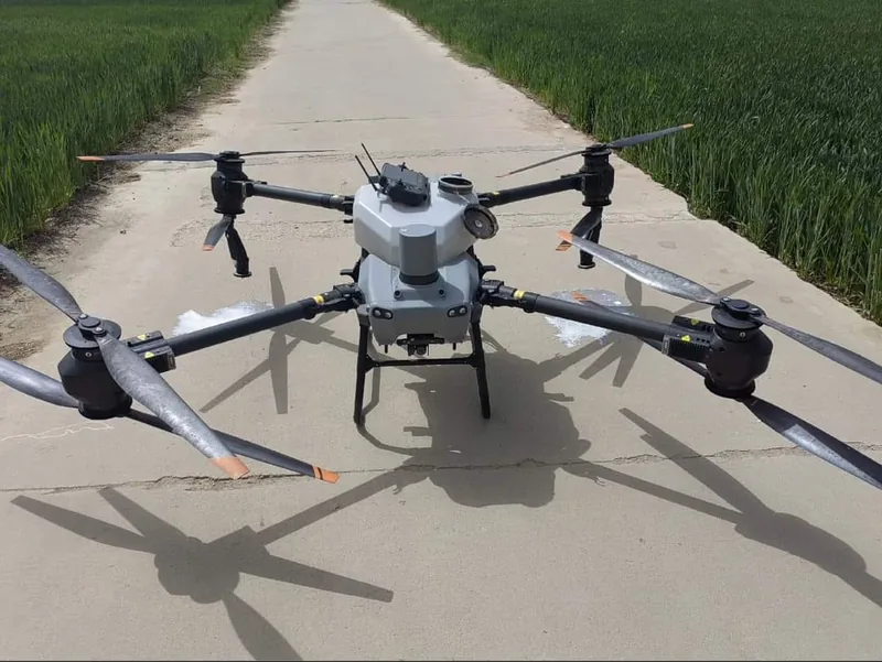 Kit Dron Agrícola DJI Agras T50 con Tanque de 40 L — foto 3