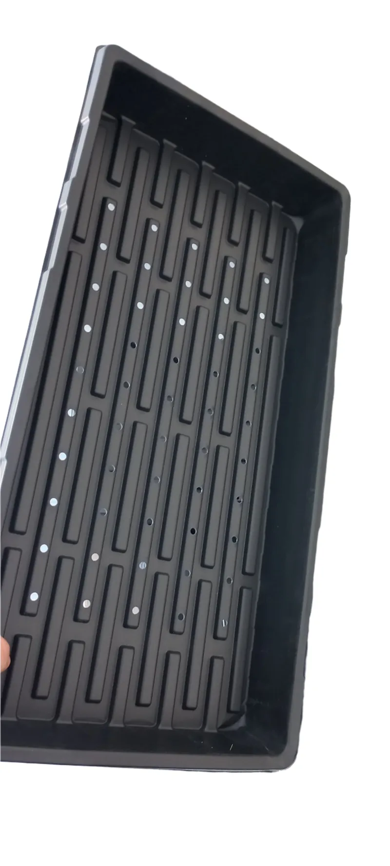 Charola Forrajera Metálica Alta Resistencia 1 mm – Durable y Práctica