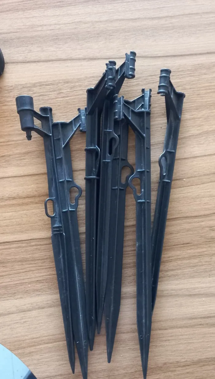 Estaca Plástica 33 cm para Aspersores Serie R y WR – Resistente y Práctica